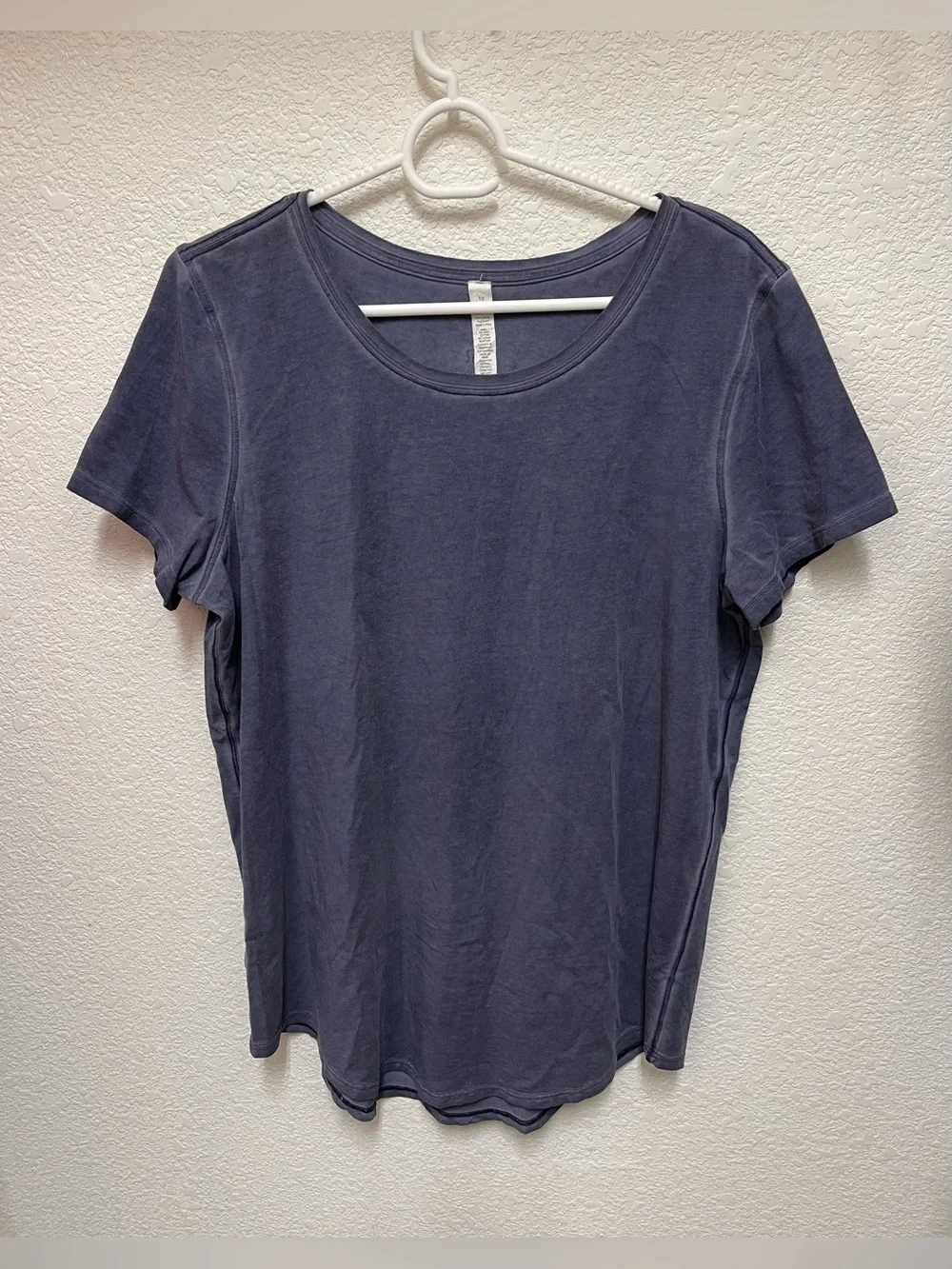 LULULEMON Love Crew Shirt Washed Navy Blue Short Sleeves Women’s Size 10